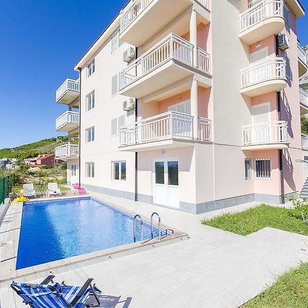 Apartments Seaview Tučepi Eksteriør billede