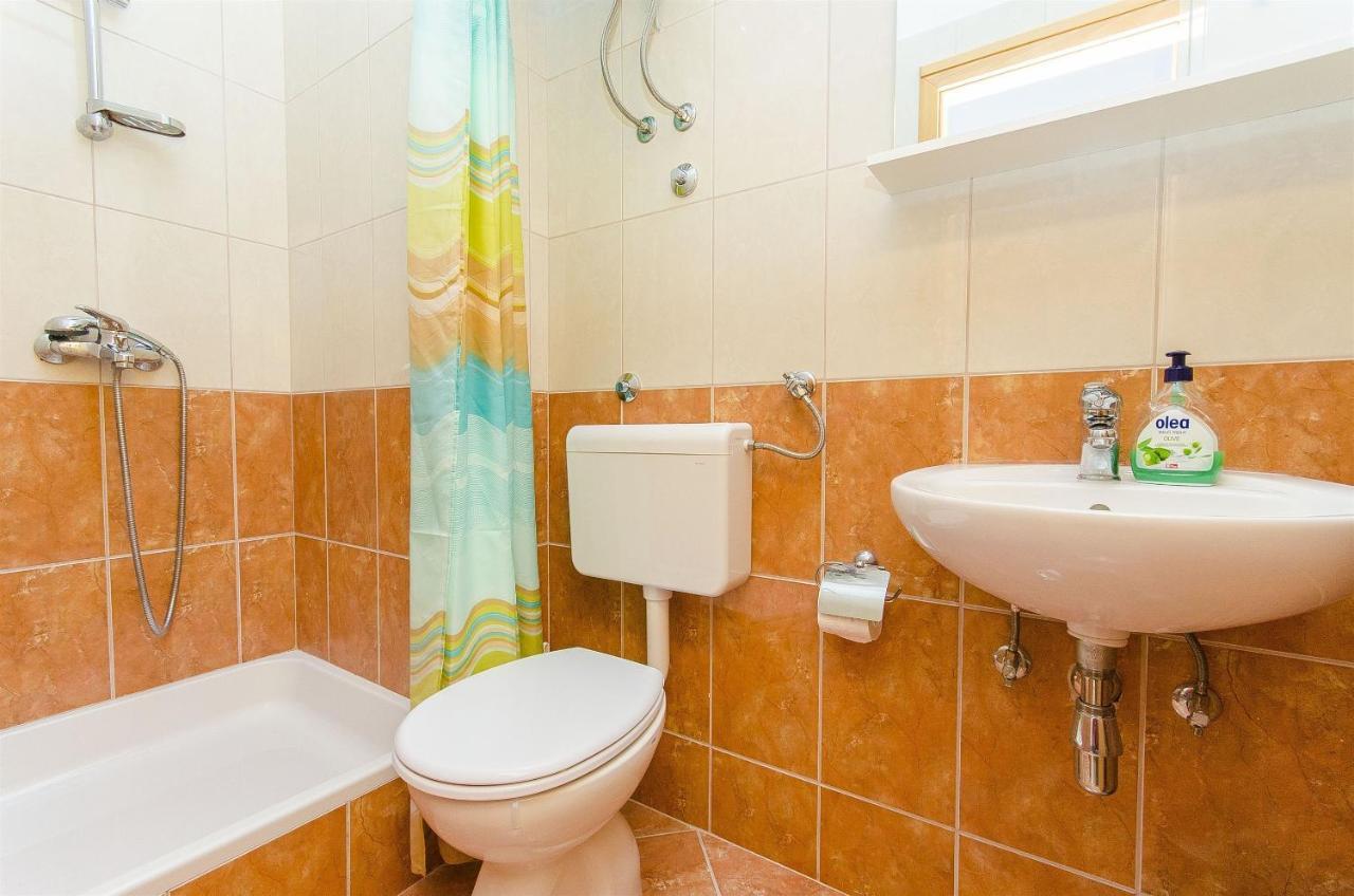 Apartments Seaview Tučepi Eksteriør billede
