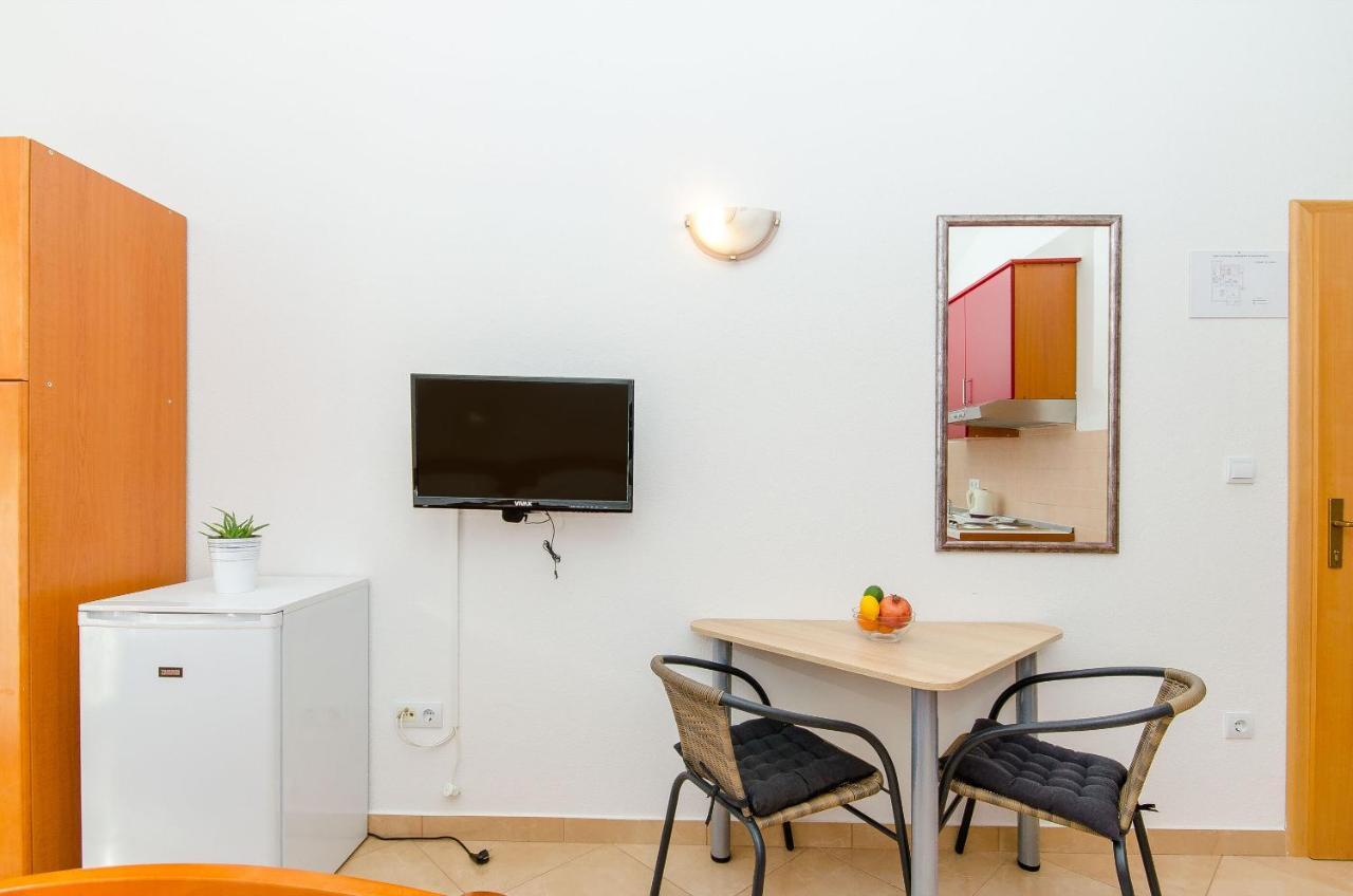 Apartments Seaview Tučepi Eksteriør billede