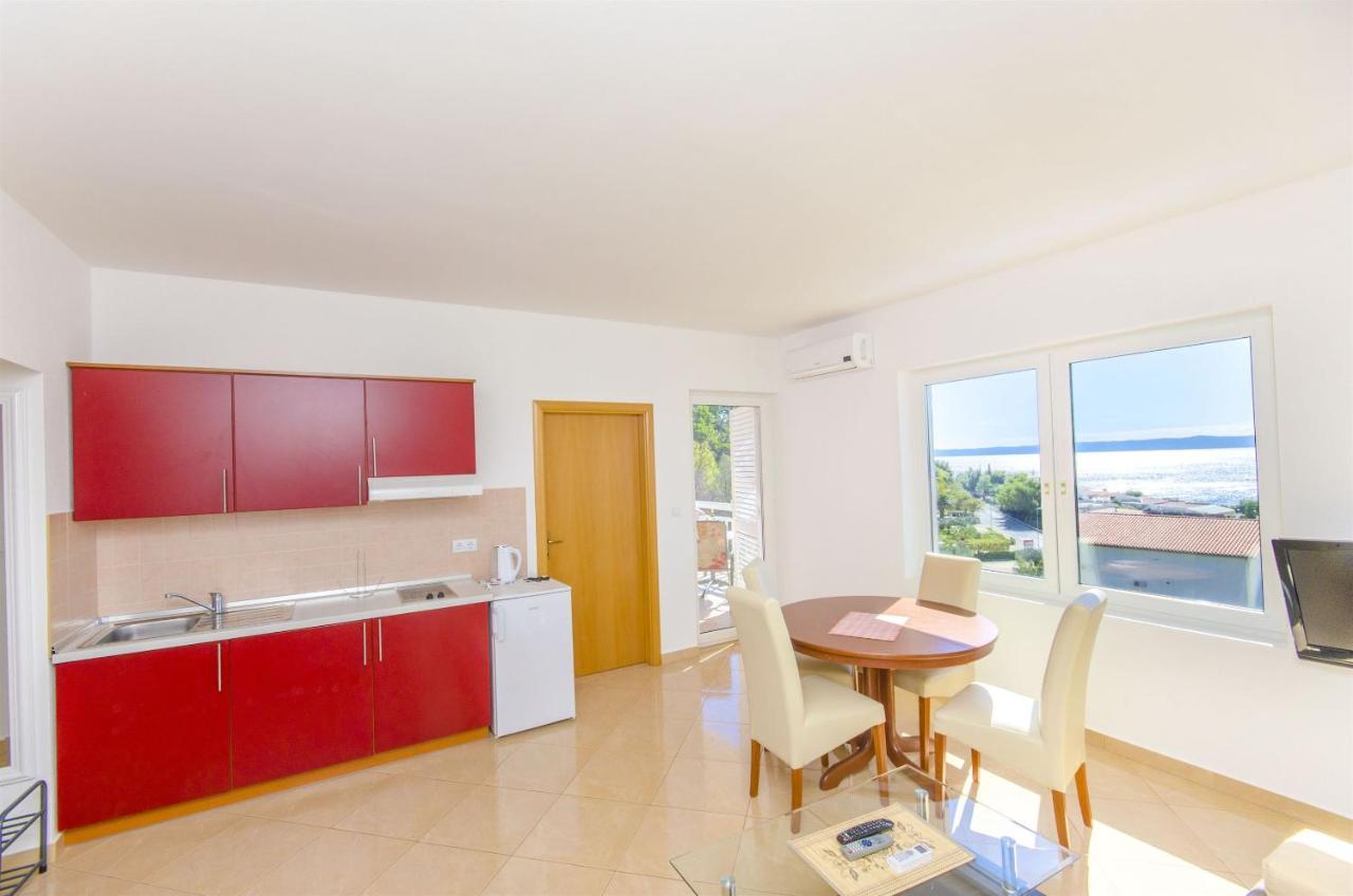 Apartments Seaview Tučepi Eksteriør billede