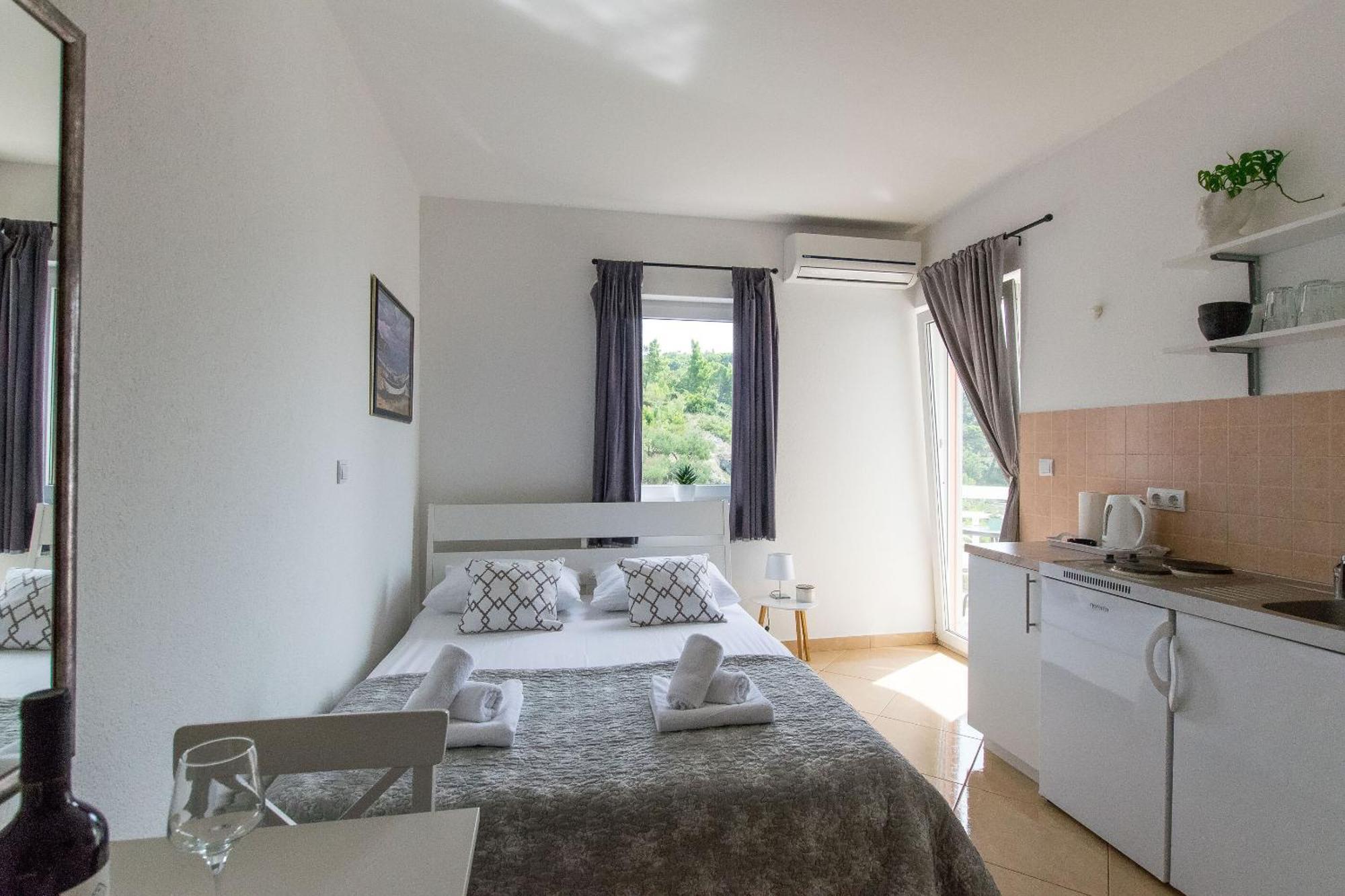 Apartments Seaview Tučepi Eksteriør billede