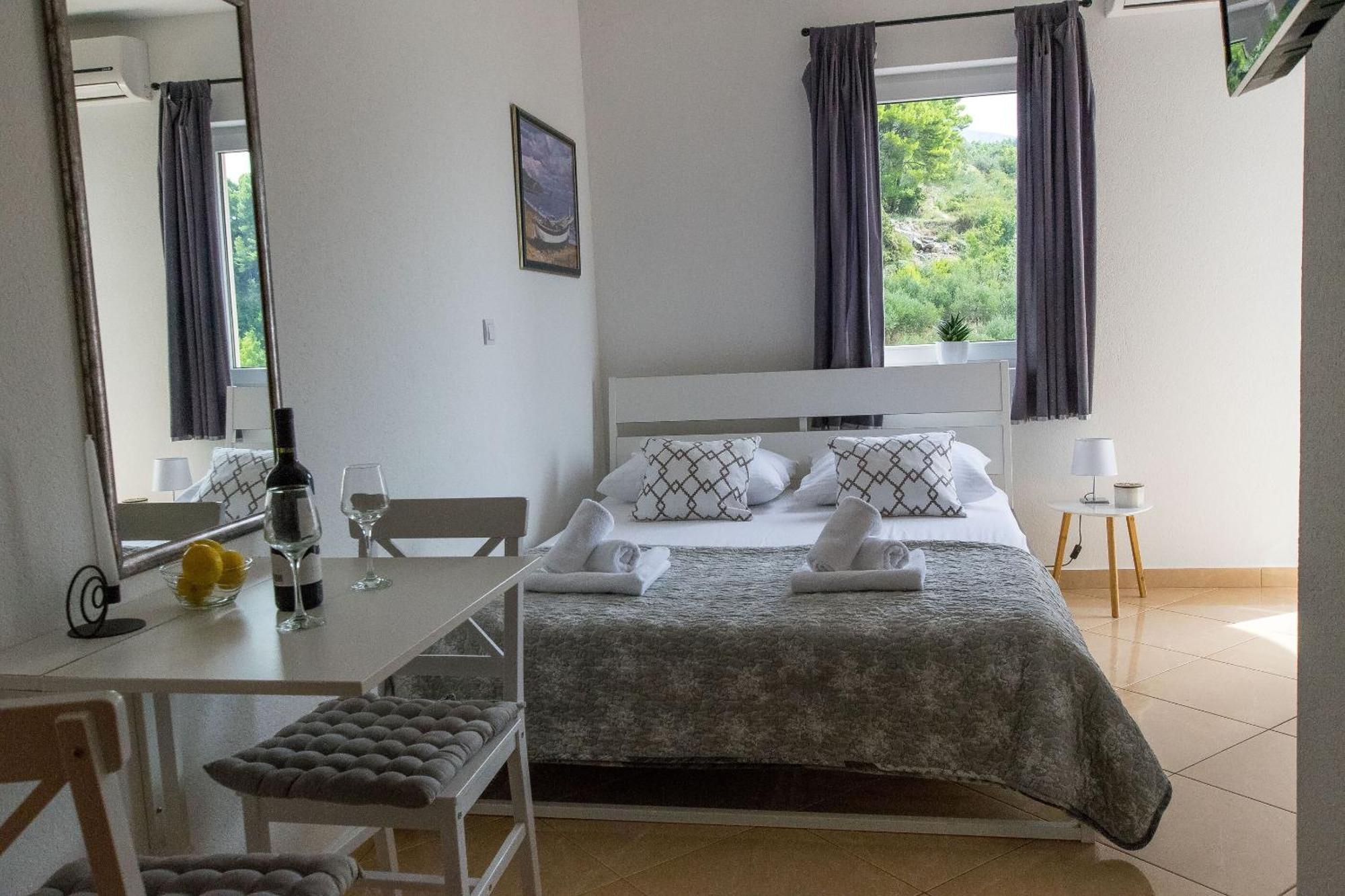 Apartments Seaview Tučepi Eksteriør billede