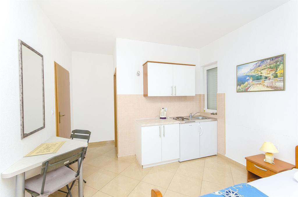 Apartments Seaview Tučepi Eksteriør billede