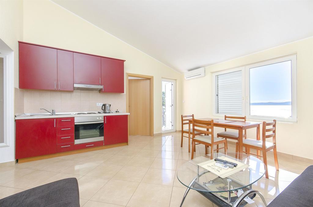 Apartments Seaview Tučepi Eksteriør billede