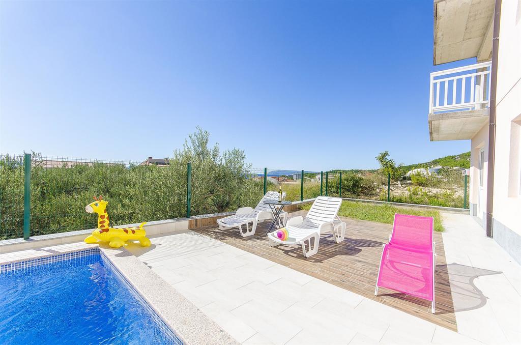 Apartments Seaview Tučepi Eksteriør billede