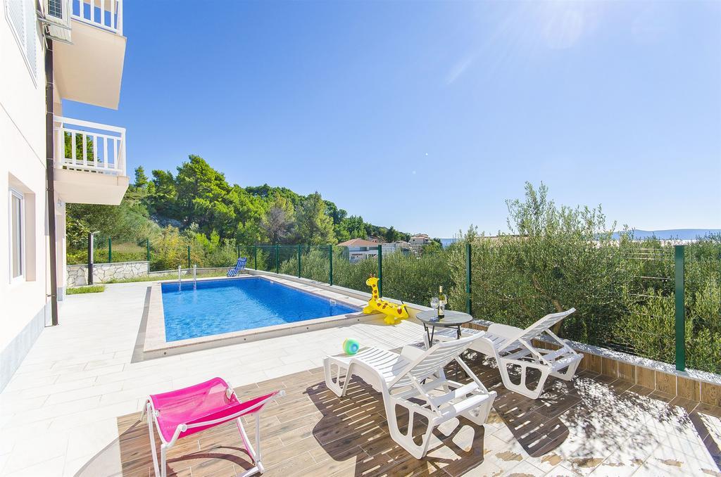 Apartments Seaview Tučepi Eksteriør billede